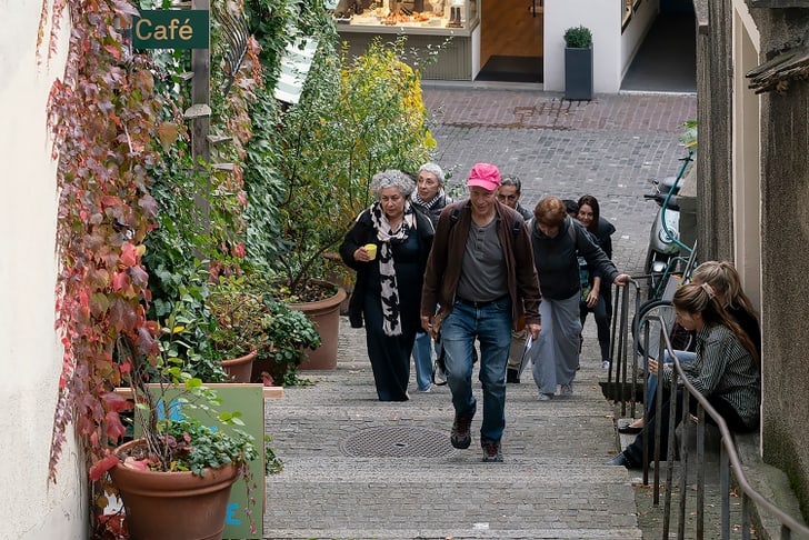 Freiwilliger bei einer Stadttour